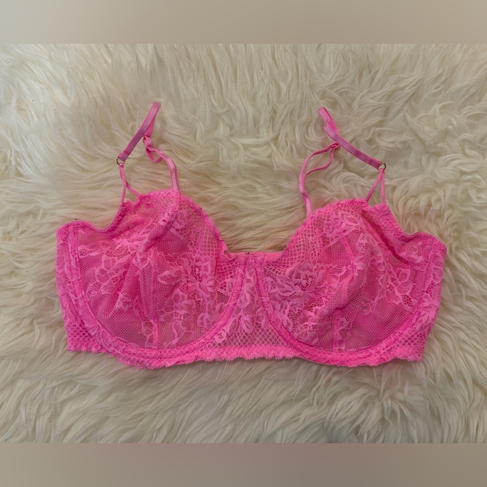 Free People Intimately Lace Pink Bra size 36D NWOT